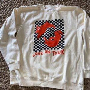Harry Styles Love on Tour bunnies crewneck sweatshirt XL